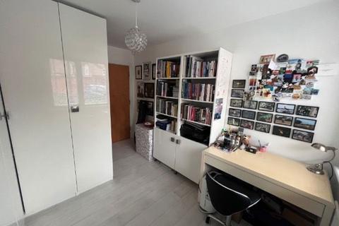 2 bedroom apartment to rent, Wharf Road, Wharf Road NG7