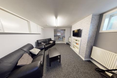 undefined, Headingley Avenue, Leeds LS6