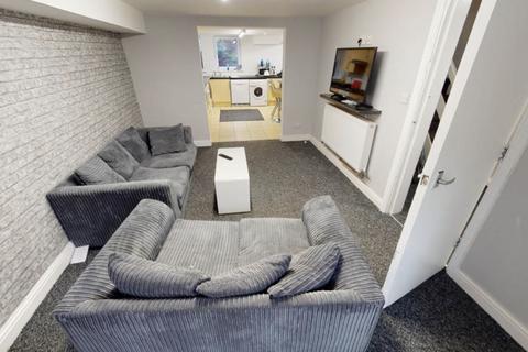 undefined, Headingley Mount, Leeds LS6