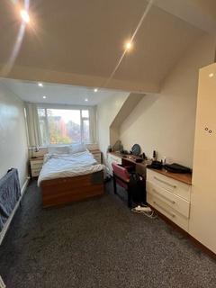 10 bedroom house to rent, Bainbrigge Road, Leeds LS6