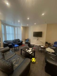10 bedroom house to rent, Bainbrigge Road, Leeds LS6