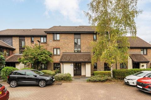 undefined, Braybourne Drive, Isleworth TW7