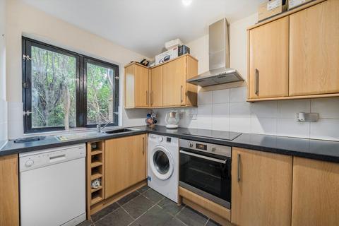undefined, Braybourne Drive, Isleworth TW7