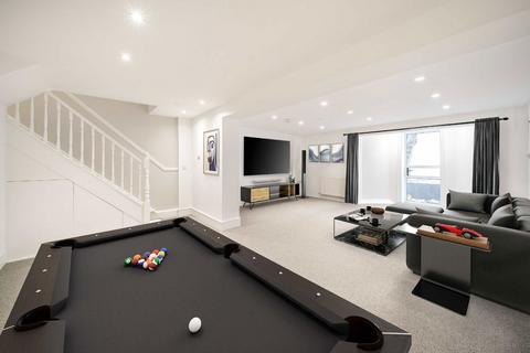 6 bedroom semi-detached house for sale, Clapham Common North Side, London SW4