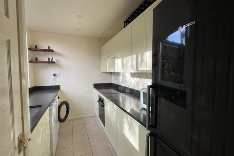3 bedroom terraced house to rent, Birch Close, Cambridge