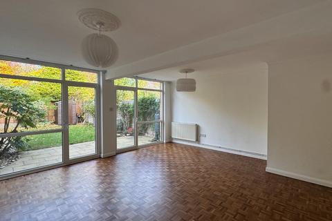 3 bedroom terraced house to rent, Birch Close, Cambridge