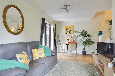 1 bedroom end of terrace house for sale, The Briary, Bexhill-On-Sea