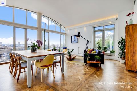 3 bedroom apartment to rent, Merganser Court, Star Place, London, E1W