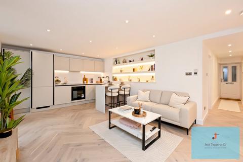 2 bedroom apartment for sale, Kings Road, Brighton, BN1