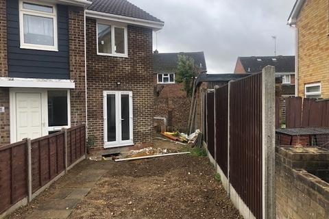 undefined, Luton, LU4