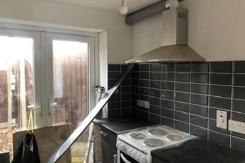 undefined, Luton, LU4