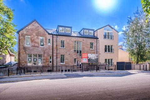 2 bedroom flat to rent, Queen Mary Avenue, Queens Park, Glasgow, G42