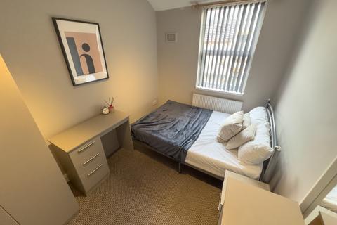 undefined, Westdale Road, L15 4HR,