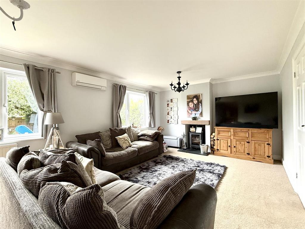 Living/Dining Room