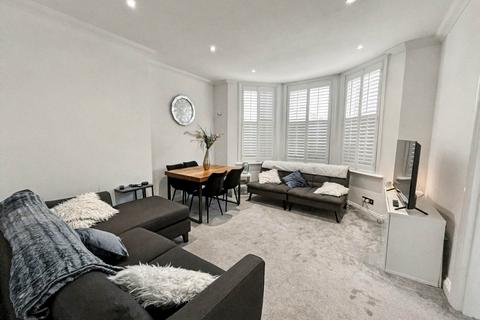 Knyveton Road, Bournemouth BH1