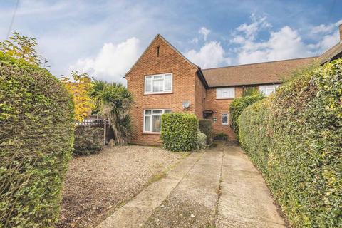 12 Montrose Way, Datchet, Slough, SL3 9ND