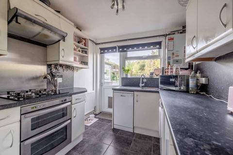 12 Montrose Way, Datchet, Slough, SL3 9ND