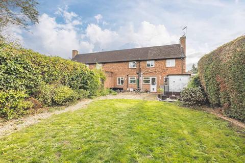 12 Montrose Way, Datchet, Slough, SL3 9ND
