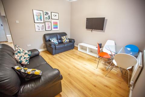 undefined, Langton Road, L15 2HT,