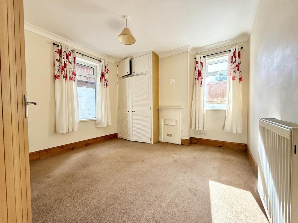 Bedroom1.jpg
