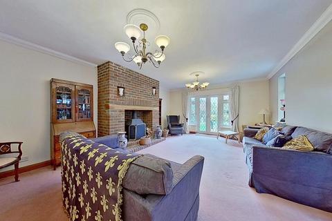 4 bedroom detached bungalow for sale, Mickleburgh Hill, Herne Bay, CT6 6JZ