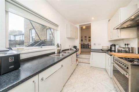 undefined, Park Road, Kingston Upon Thames KT1