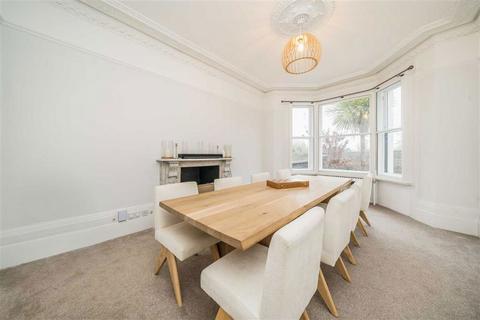 undefined, Park Road, Kingston Upon Thames KT1