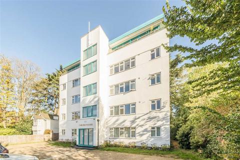 Upper Teddington Road, Hampton Wick KT1