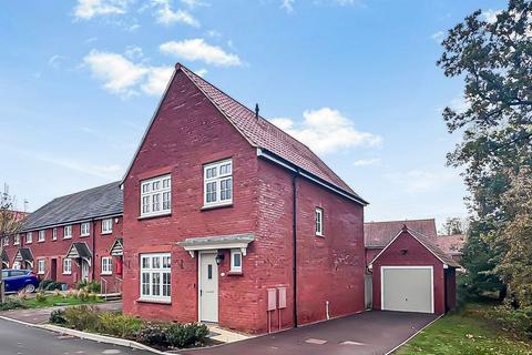 3 bedroom detached house for sale, Duxbury Close, Stonehouse GL10