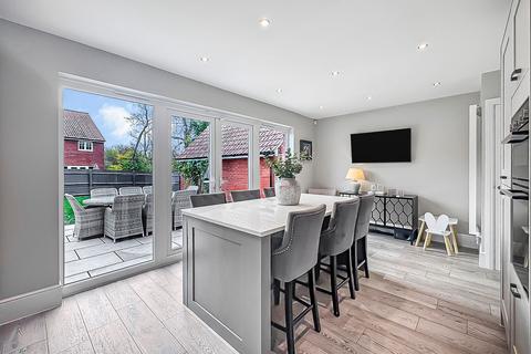3 bedroom detached house for sale, Duxbury Close, Stonehouse GL10