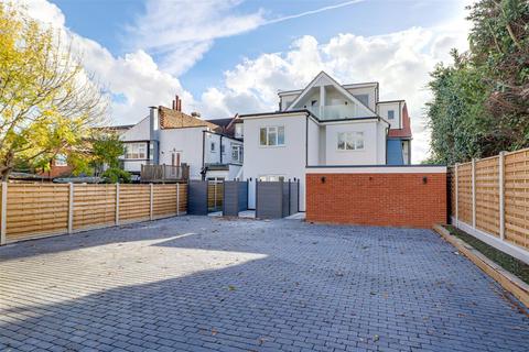 undefined, London Road, Leigh-on-Sea SS9