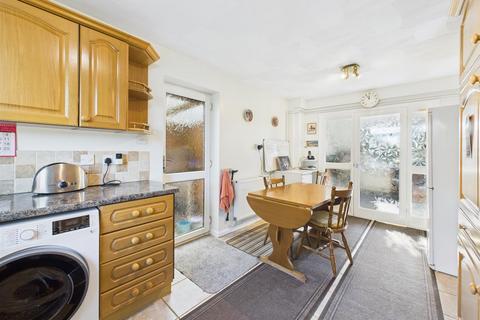 3 bedroom chalet for sale, School Lane, Northrepps, Cromer