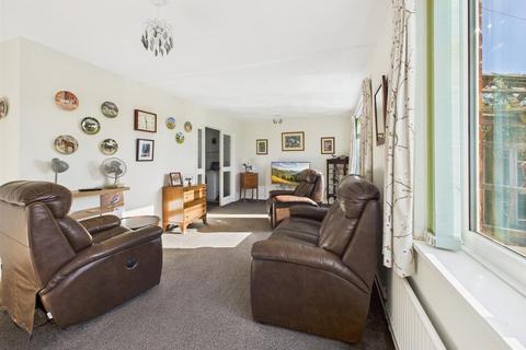3 bedroom chalet for sale, School Lane, Northrepps, Cromer