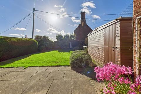 3 bedroom chalet for sale, School Close, Northrepps, Cromer