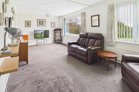 3 bedroom chalet for sale, School Close, Northrepps, Cromer