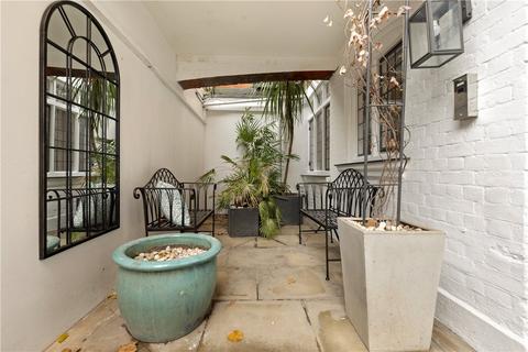 undefined, Cadogan Square, Chelsea, London, SW1X