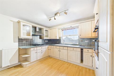 4 bedroom detached house to rent, Hitherhooks Hill, Binfield, Berkshire, RG42
