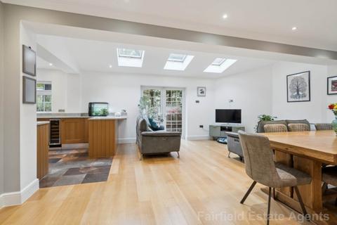 4 bedroom semi-detached house for sale, Huntercrombe Gardens, South Oxhey