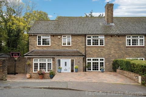 4 bedroom semi-detached house for sale, Huntercrombe Gardens, South Oxhey