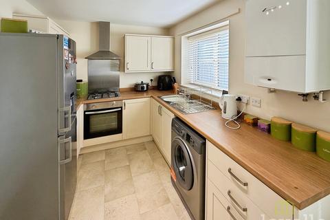 2 bedroom semi-detached house for sale, Bowthorpe Close, South Hykeham LN6