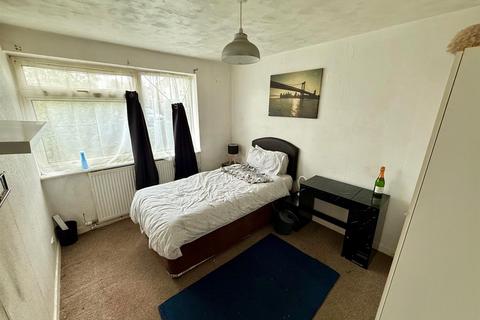 undefined, Downlands, Waltham Abbey