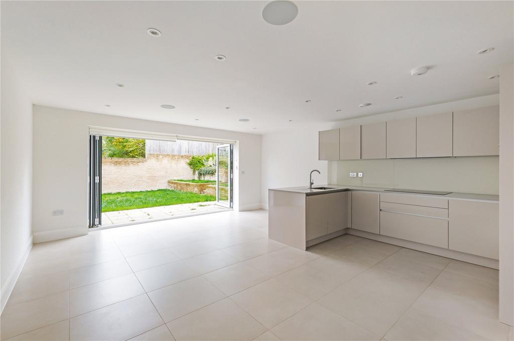Kitchen/Dining