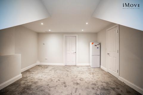 undefined, Malcolm Close, London SE20