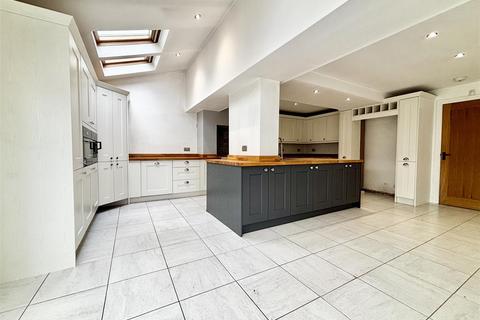 undefined, Silkstone Close, Garforth, Leeds