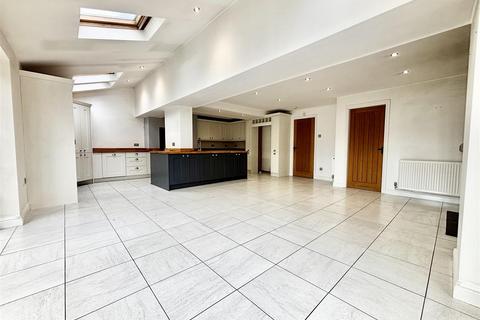 undefined, Silkstone Close, Garforth, Leeds