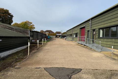 Industrial unit to rent, Billingshurst Rd Coolham RH13 8QN