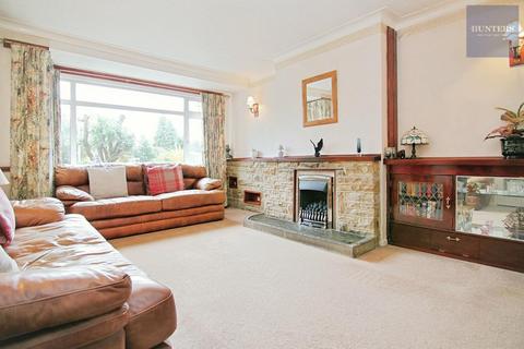 3 bedroom semi-detached bungalow for sale, Cooper Hill, Pudsey