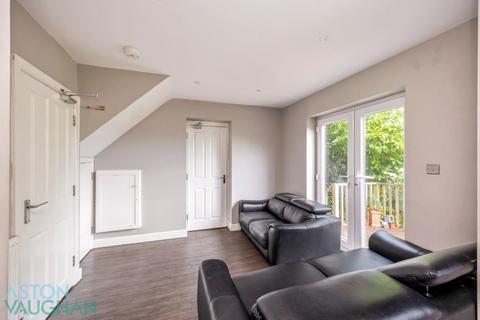 5 bedroom semi-detached house to rent, Reeves Hill, Brighton BN1