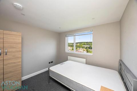 5 bedroom semi-detached house to rent, Reeves Hill, Brighton BN1