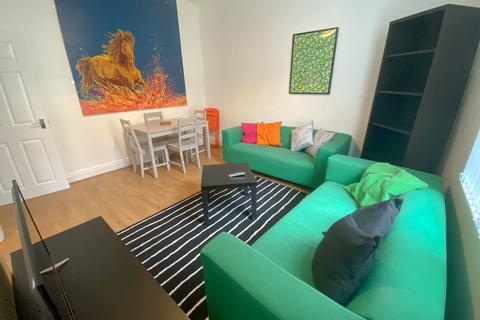 undefined, Claremont Road, L15 3HH,